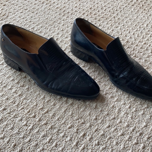 A. Testoni black leather loafers - Picture 2 of 6